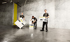 Umzugshelfer mit Umzugskartons Umzugshelfer mit Umzugskartons